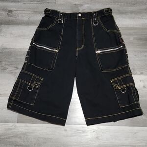 Tripp NYC Black Cargo Shorts Yellow Stitch Silver Metal 15" Inseam Mens L